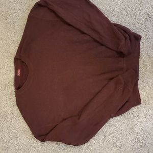 Women's maroon crew neck